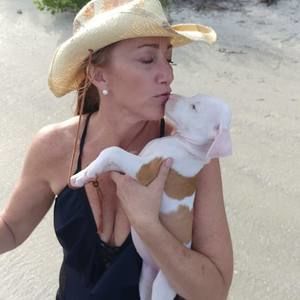 Meet your Posher, Wendy